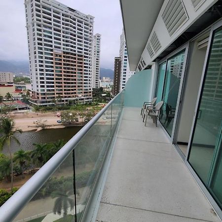 Peninsula Condominiums, Hotel Zone, Pv ปูแอร์โตบาญาร์ตา ภายนอก รูปภาพ